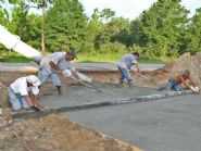 screeding concrete - Thumb Pic 1