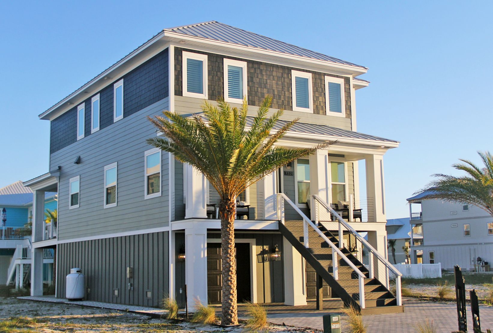 Walker piling home in Navarre Beach by Acorn Fine Homes