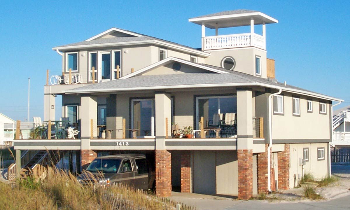 Sloan residence on Pensacola Beach by Acorn Fine Homes